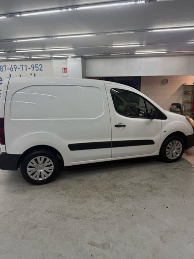 2015 (152) Citron Berlingo Van