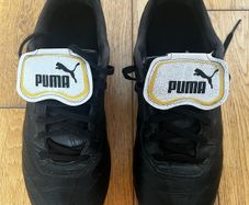 Boys Puma King football boots