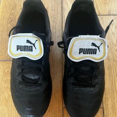 Boys Puma King football boots