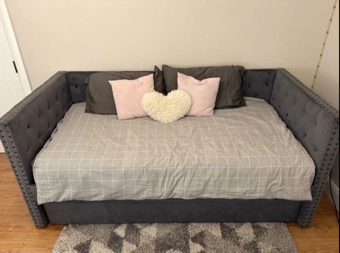 single bed with pull out trundle bed