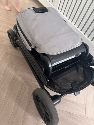 stroller