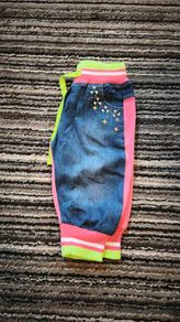 40 pairs Girls kids jeans. For resellers 120  for all
