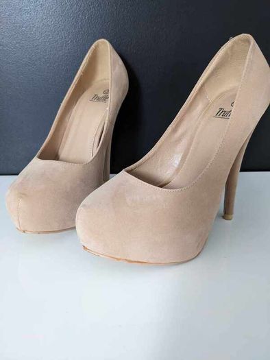 Suede heels