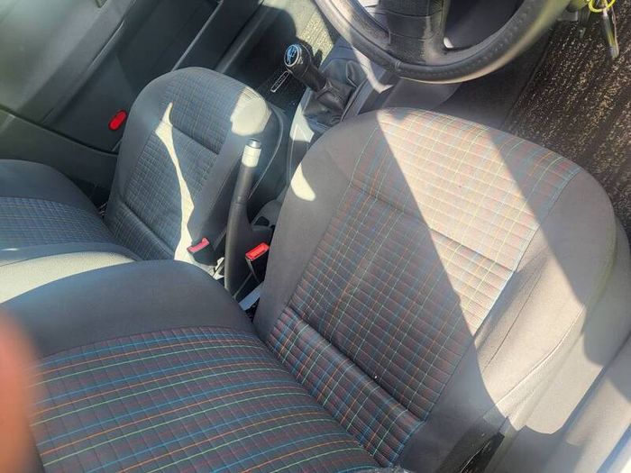2009 Volkswagen Polo 1.2 manual