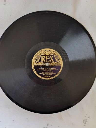 6 Gramophone Records.  Various labels.