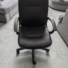 Desk chair