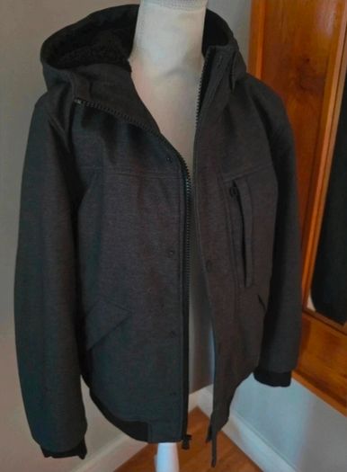 NEW w/o tags Levi Strauss & Co. Hooded Mens Bomber Jacket