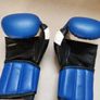 boxing gloves Image 2