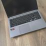 Asus VivoBook 15 / 16gb / Ryzen 5 Image 4