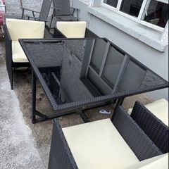 Patio Table & 4 Chairs