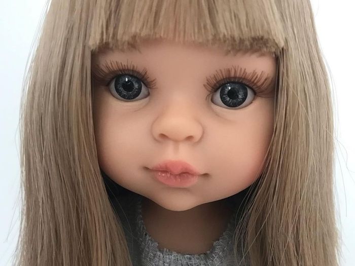Spanish doll