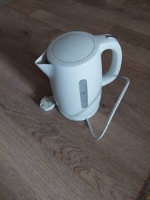 Kettle White