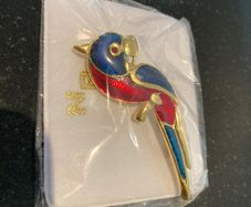 Large red parrot brooch (new, multiple)