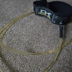 Dakine leash for surf board