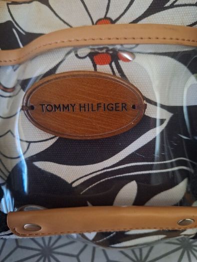 Tommy Hilfiger .. Holiday/Beach Bag .. Price Drop