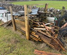 Free Pallet Of Mixed Timber