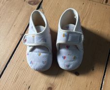 Size 21 slippers