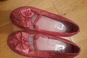 Girl's shoes