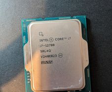 Intel i7 12700