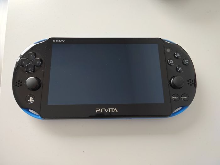 Playstation Vita 2000