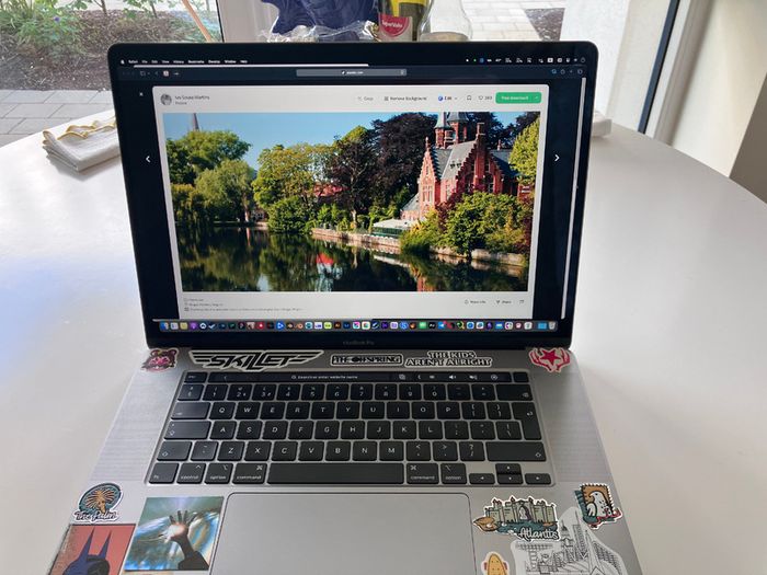 Apple MacBook Pro 16 Inch 2019 Touch Bar i7 512GB 16GB Ram 733 Cycles
