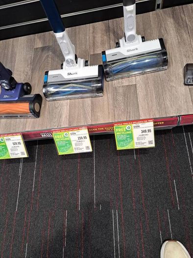Shark cordless vacuum cleaner