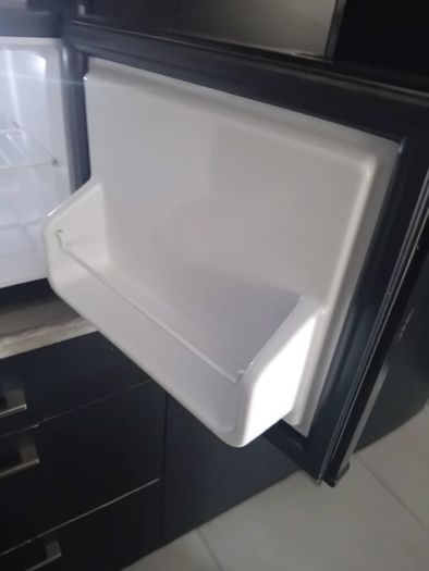 Russel hobbs mini fridge