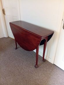 Georgian Mahogany Oval Drop Leaf Table on Pad Feet