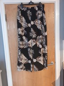 Shein  Palazzo Black  Printed Trousers.   S.4XL  - 18-20. NEW.