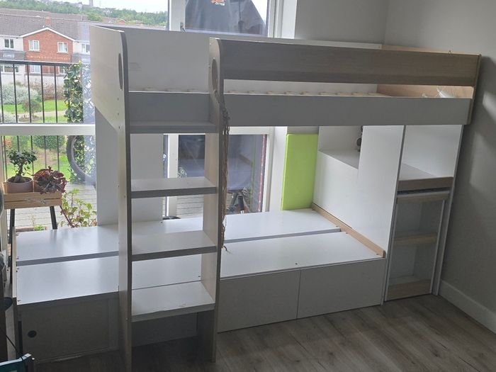 bunk bed