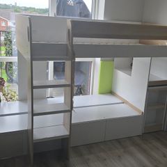 bunk bed