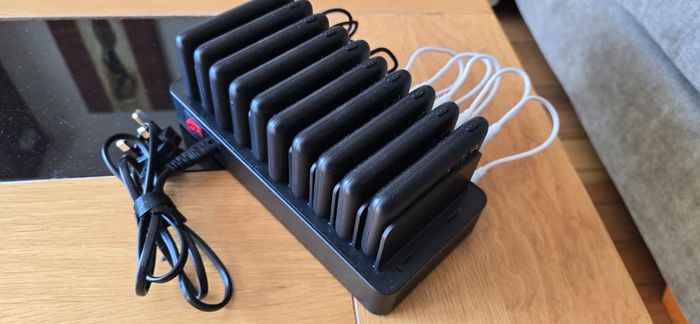 10x Power Banks + 10-Port Charging Dock Station (5000mAh Each)
