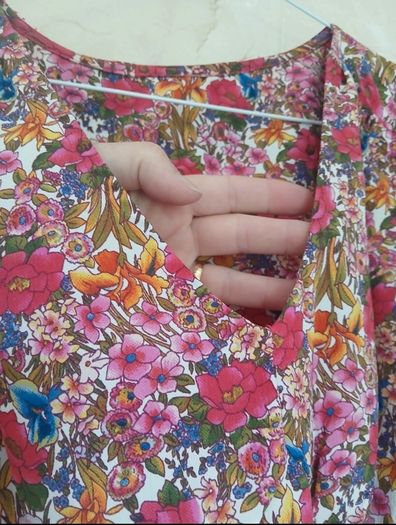Above Knee lenght foral summer dress small