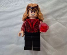 LEGO Marvel Wanda Maximoff The Scarlet Witch Minifigure