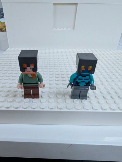 100% Lego Minecraft Mini Figures