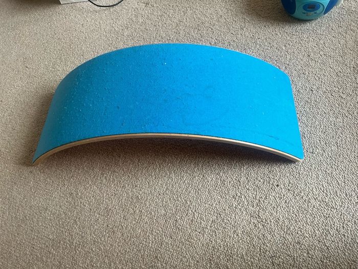Wooden balance board