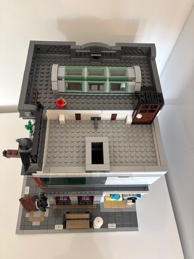LEGO Creator Lot 6 Sets - 10232 10251 10246 10260 10218 10243