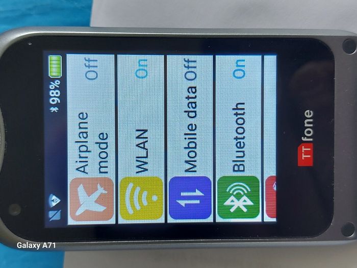 TTPhone, Flip Phone, Model TT970, in excellent like new condition