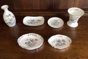Wedgwood Kutani pattern 6 China trinket pieces