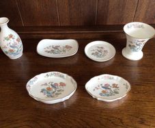 Wedgwood Kutani pattern 6 China trinket pieces