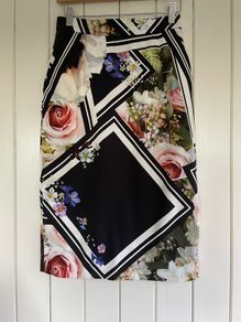 Preen skirt