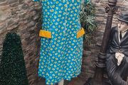 Vintage 60s blue floral retro dress with yellow collar and pockets size small