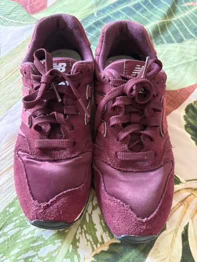Burgundy New Balance 373