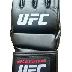 UFC Official Fight Gloves (Large)  Brand New