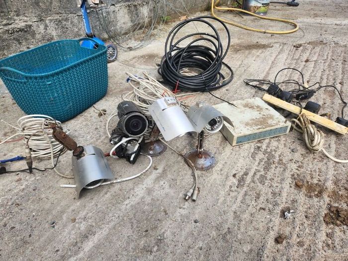 4 hawk cameras plus processors, baluns plus cable