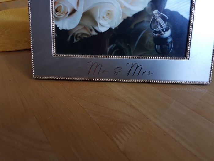 Picture Frame Mr & Mrs -