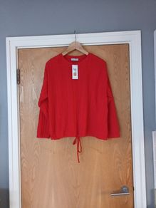 Per Una Red Jumper.   S.10.  B.N.W.T