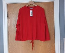 Per Una Red Jumper.   S.10.  B.N.W.T