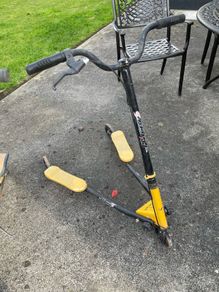 flicker and space scooter