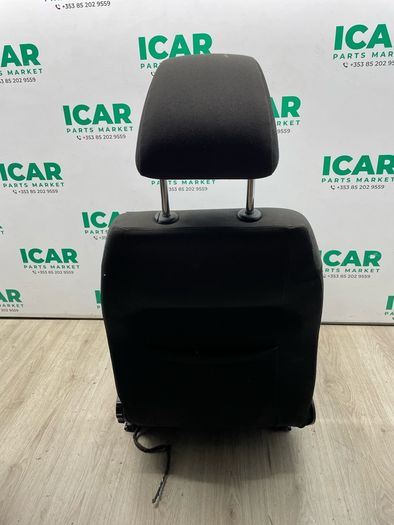 2011 Volkswagen Polo Front Seats
